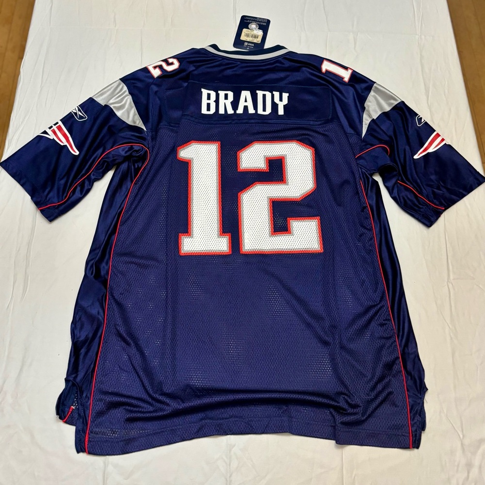 NWT!! Vintage Tom Brady #12 - New England Patriots NFL Authentic Jersey